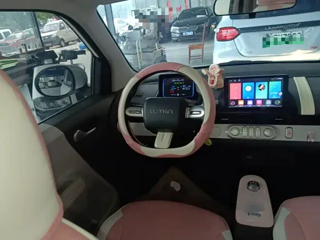 Changan Lumin — Фото автомобиля 10