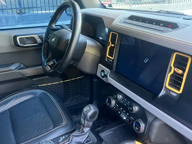 Ford Bronco — Фото автомобиля 14