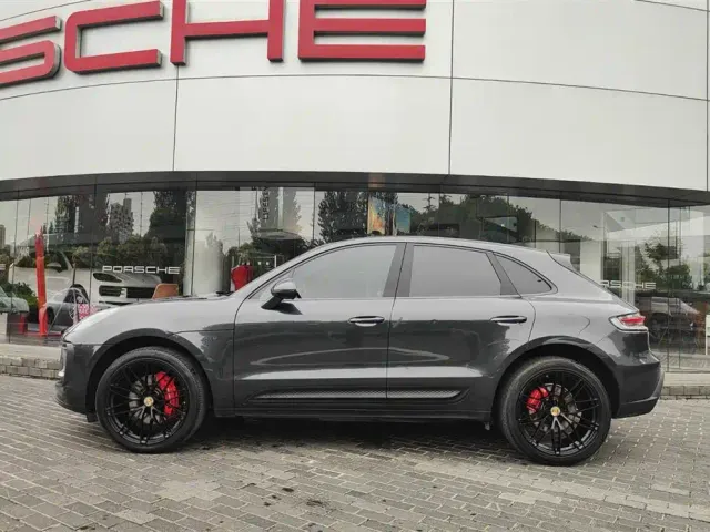 Porsche Macan — Фото автомобиля 3