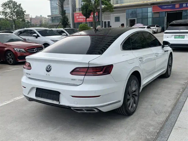 Volkswagen CC — Фото автомобиля 8