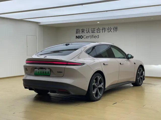 Nio ET5 — Фото автомобиля 6