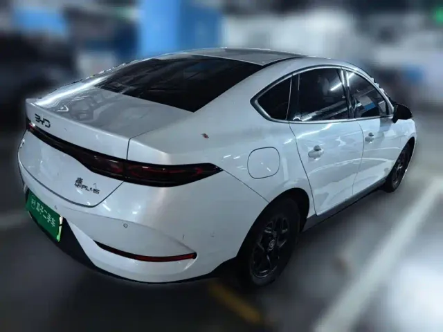 BYD Qin PLUS — Фото автомобиля 6