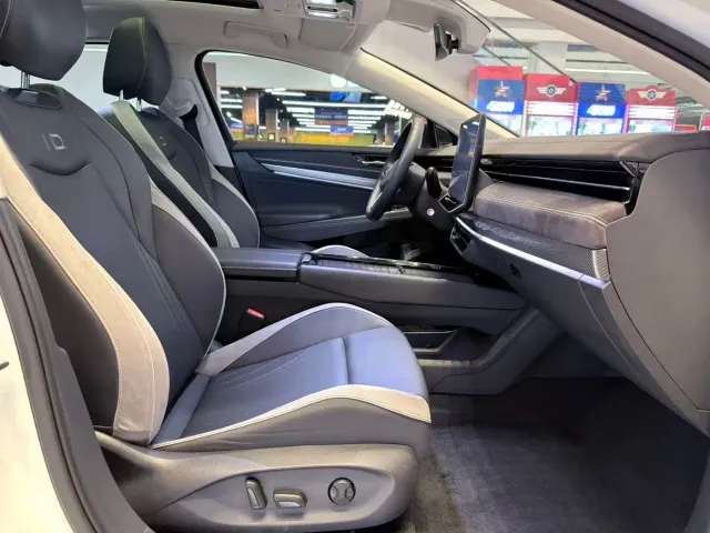 Volkswagen ID.7 Vizzion — Фото автомобиля 13