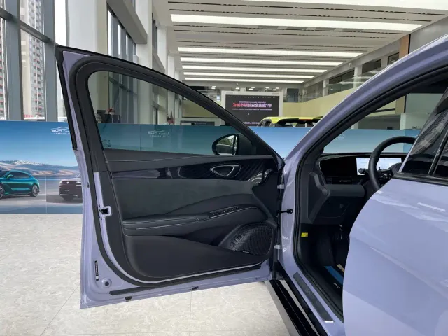 BYD Seal — Фото автомобиля 8
