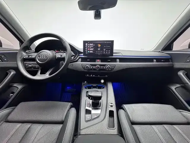 Audi A4L — Фото автомобиля 11