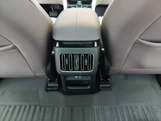 BYD Song PLUS — Фото автомобиля 16
