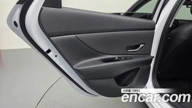 Hyundai Avante CN7 — Фото автомобиля 14