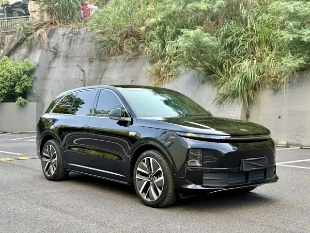Li Auto L6 — Фото автомобиля 3