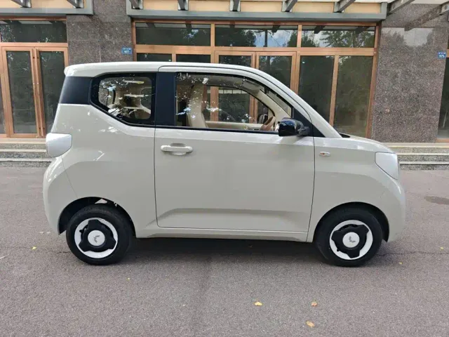 Wuling Hongguang Mini EV — Фото автомобиля 11