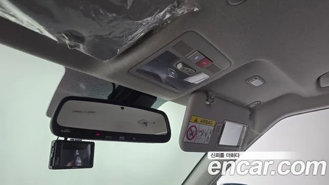 Hyundai Venue — Фото автомобиля 24