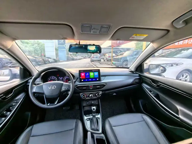 Hyundai Elantra — Фото автомобиля 11