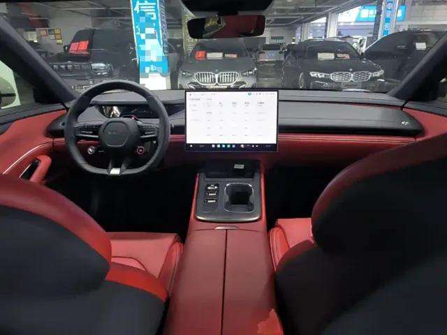 Xiaomi SU7 — Фото автомобиля 9