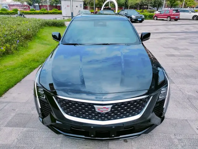 Cadillac CT5 — Фото автомобиля 4