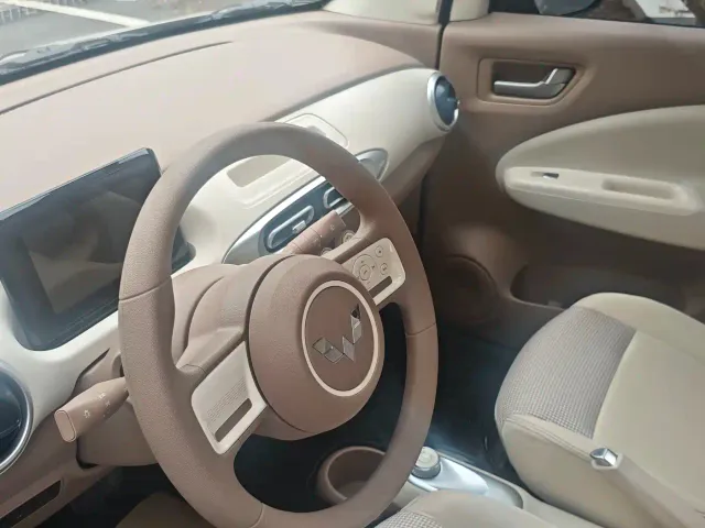 Wuling Hongguang Mini EV — Фото автомобиля 8