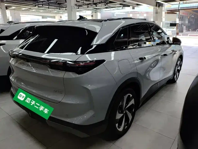 Arcfox Alpha T5 — Фото автомобиля 6