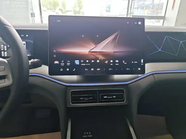 BYD Song L DM-i — Фото автомобиля 12