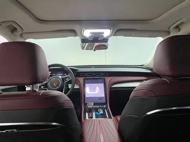 Hongqi H5 — Фото автомобиля 9