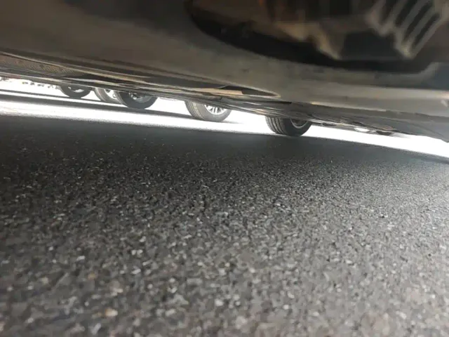 BMW 5 Series — Фото автомобиля 3