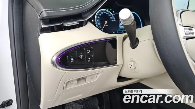 Genesis GV70 — Фото автомобиля 27