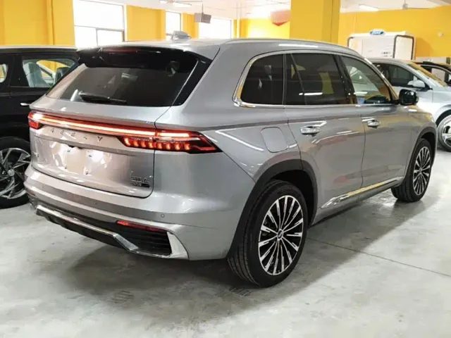 Geely Xingyue L — Фото автомобиля 6