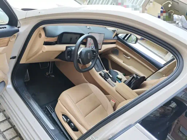 Aito M5 — Фото автомобиля 17