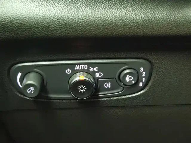 Buick Envision S — Фото автомобиля 21