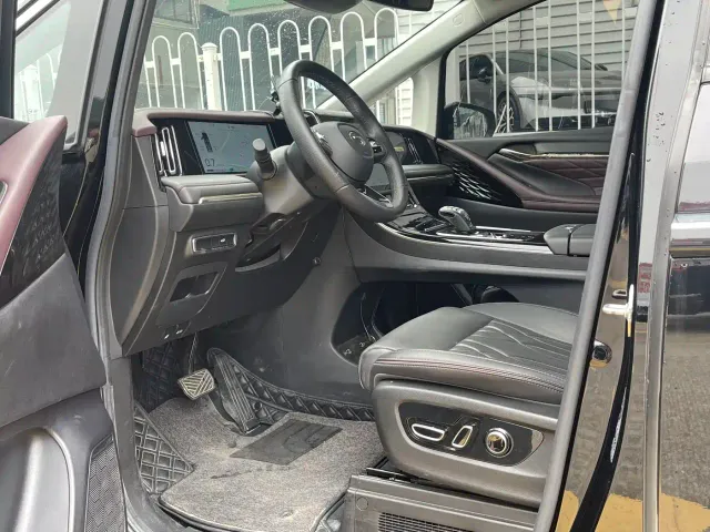 GAC Trumpchi Trumpchi M8 2024 Master Series 400T Ultimate Edition — Фото автомобиля 10