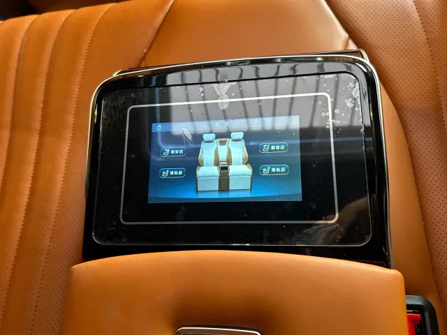 Mercedes-Benz V-Class — Фото автомобиля 23