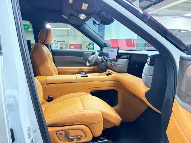 IM Motors LS8 — Фото автомобиля 4