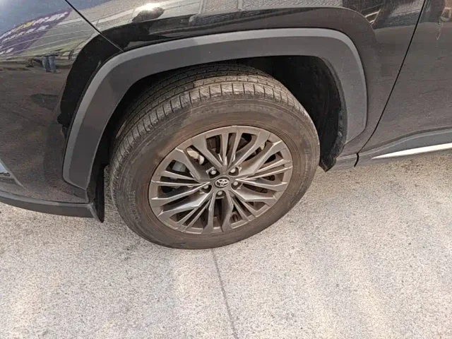 Toyota Wildlander — Фото автомобиля 22