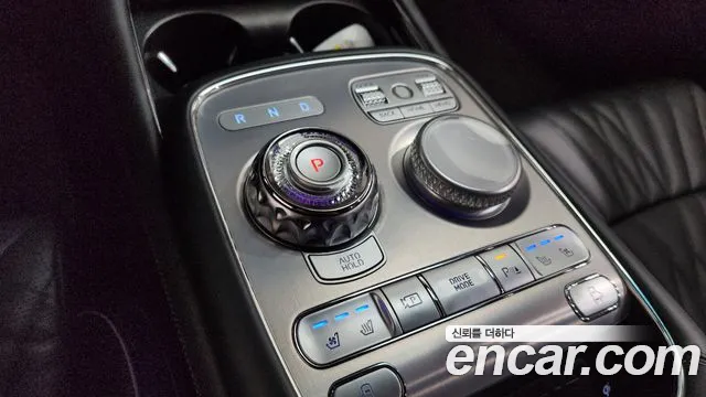 Genesis G90 Бензин 3.5 турбо AWD — Фото автомобиля 9