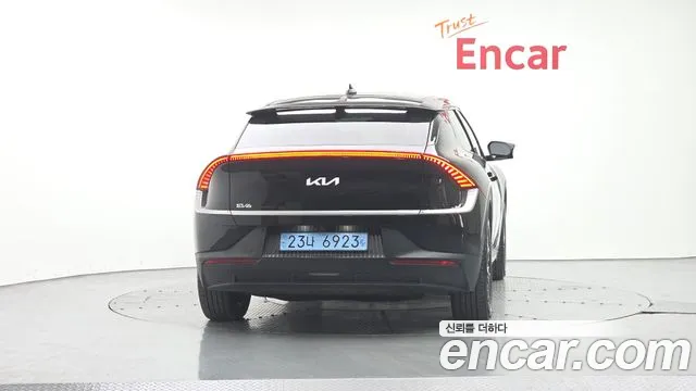 Kia EV6 — Фото автомобиля 4