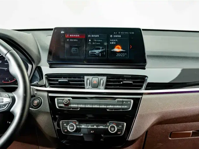 BMW X1 — Фото автомобиля 13
