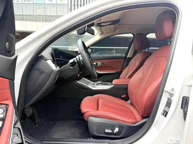 BMW 3 Series — Фото автомобиля 10