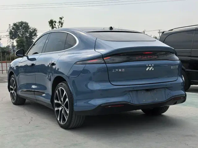 IM Motors LS6 — Фото автомобиля 6
