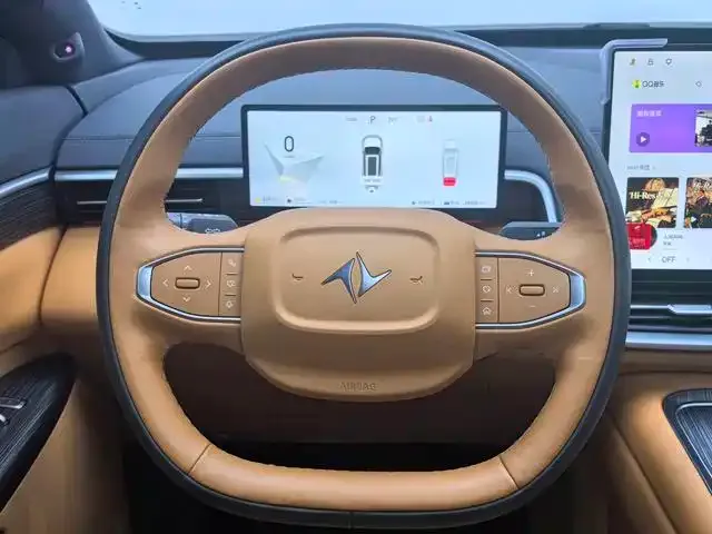 Dongfeng eπ 008 — Фото автомобиля 8