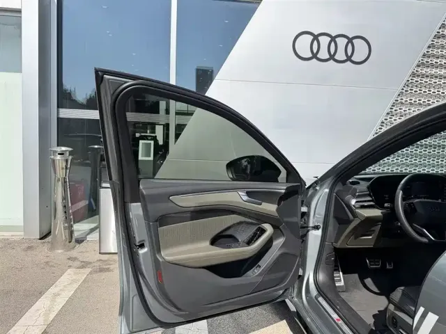 Audi A6L — Фото автомобиля 7