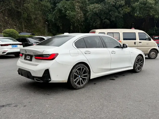 BMW 3 Series — Фото автомобиля 16