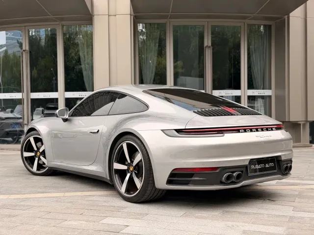 Porsche 911 — Фото автомобиля 4