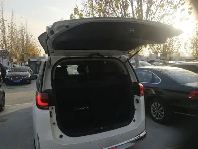 GAC Trumpchi M8 — Фото автомобиля 8