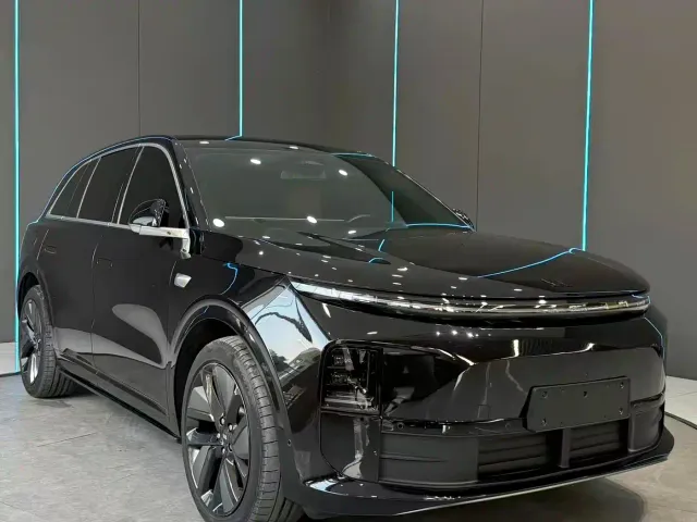 Li Auto L6 — Фото автомобиля 3