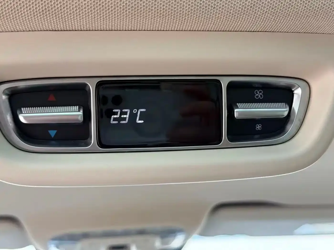 Mercedes-Benz Mercedes-Benz V-Class 2021 V 260 Premium Edition — Фото автомобиля 24