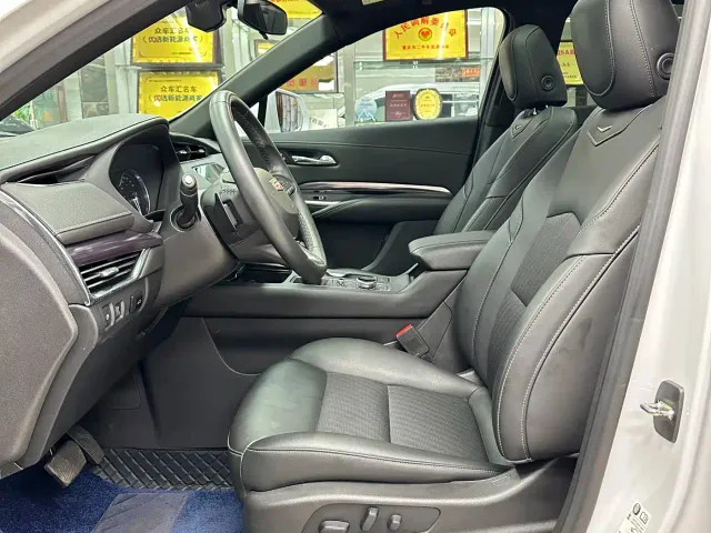 Cadillac XT4 — Фото автомобиля 8