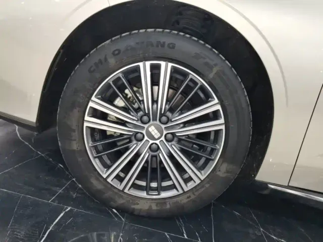 Geely Galaxy Stellar 6 — Фото автомобиля 22