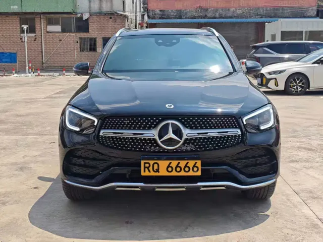 Фотография автомобиля — Mercedes-Benz GLC-Class