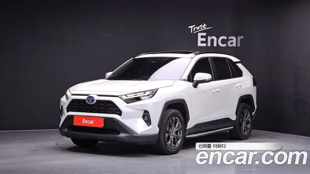 Фотография автомобиля — Toyota RAV4