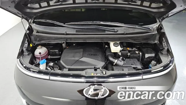 Hyundai Staria Staria 4WD Tourer 11 мест — Фото автомобиля 6