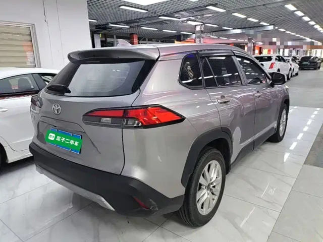 Toyota Corolla Cross — Фото автомобиля 6