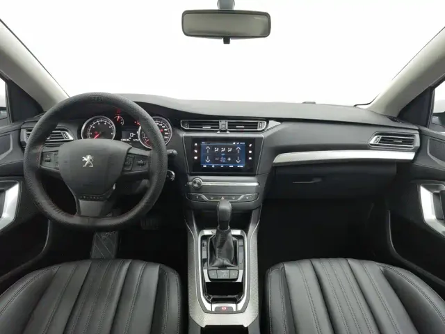 Peugeot 408 — Фото автомобиля 5
