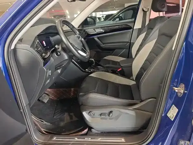 Volkswagen Tayron GTE Plug-in Hybrid — Фото автомобиля 4